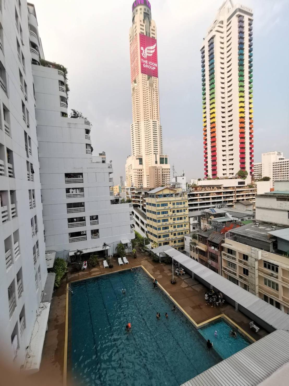 Апартаменты Tower Resident In The Heart Of Bangkok Shopping Center Makkasan Номер фото